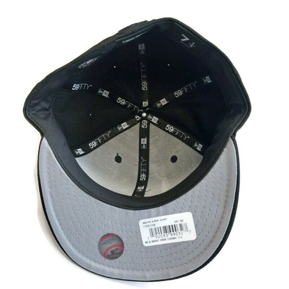 59Fifty New Era Size 7 1/4 Chicago White Sox Fitted Hat Cap Basic Black On Black - Picture 6 of 7